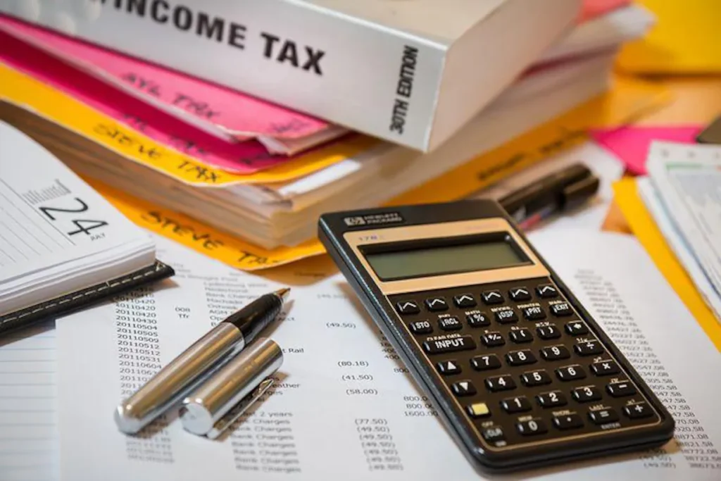 Simplifying Finances: Online Income Tax Return Services in Delhi with the Help of a Local CA 3 ITR Filing Services