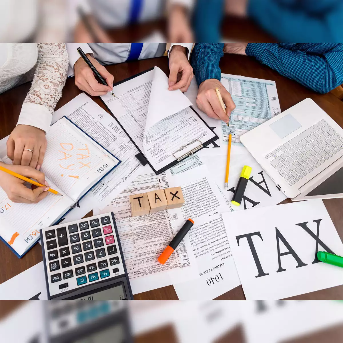 Simplifying Finances: Online Income Tax Return Services in Delhi with the Help of a Local CA 1 Online ITR Filing
